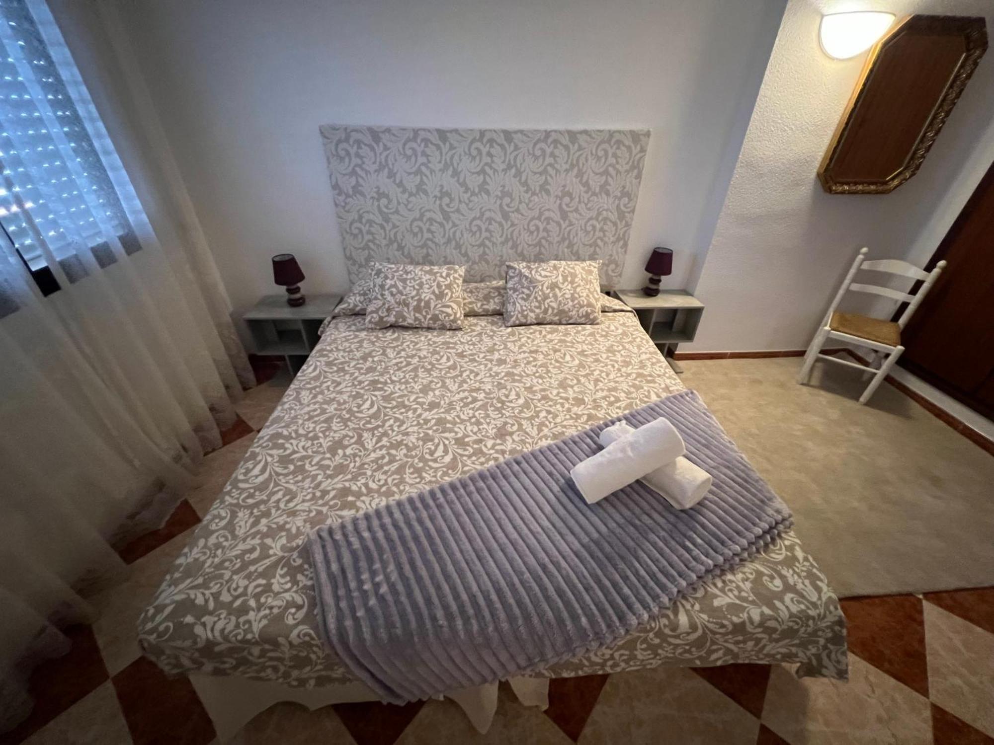 Casa Grande En Cordoba, Pueblo De La Victoria , 6 Dormitorios Kültér fotó
